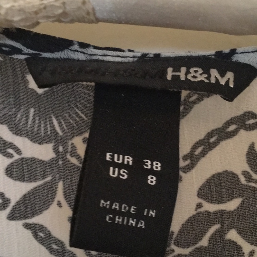 H&M blouse - Picture 5 of 6